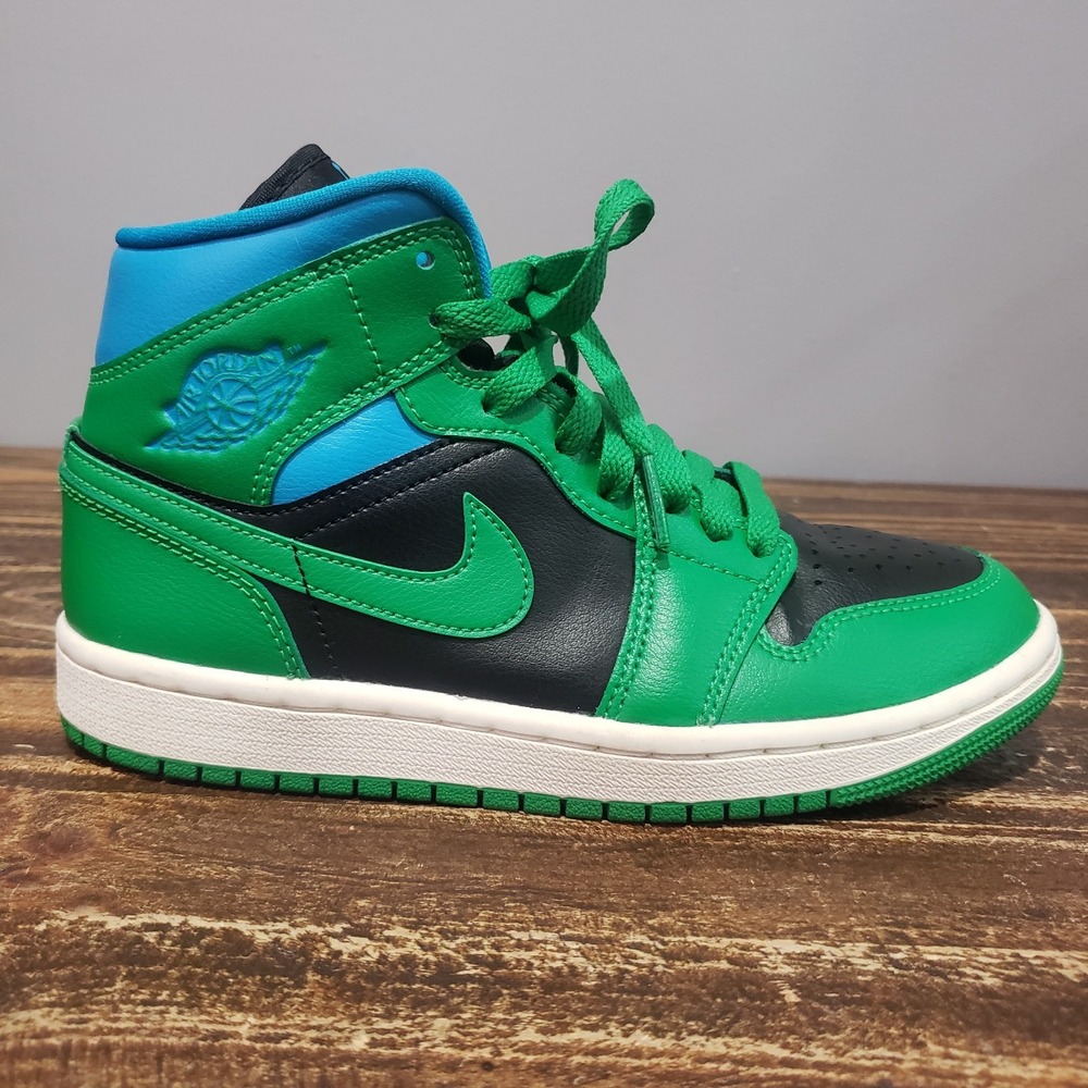 Nike Air Jordan 1 Women's Size 6 Sneaker Green Aqua